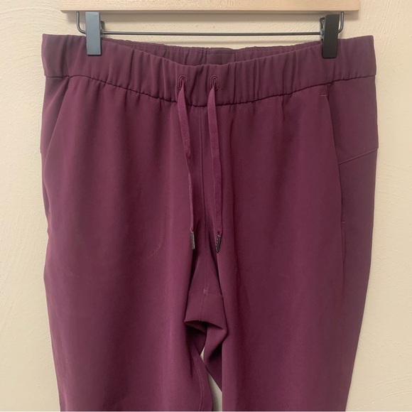 Lululemon On The Fly Jogger Purple Size 8 W5BZDS - Picture 3 of 14